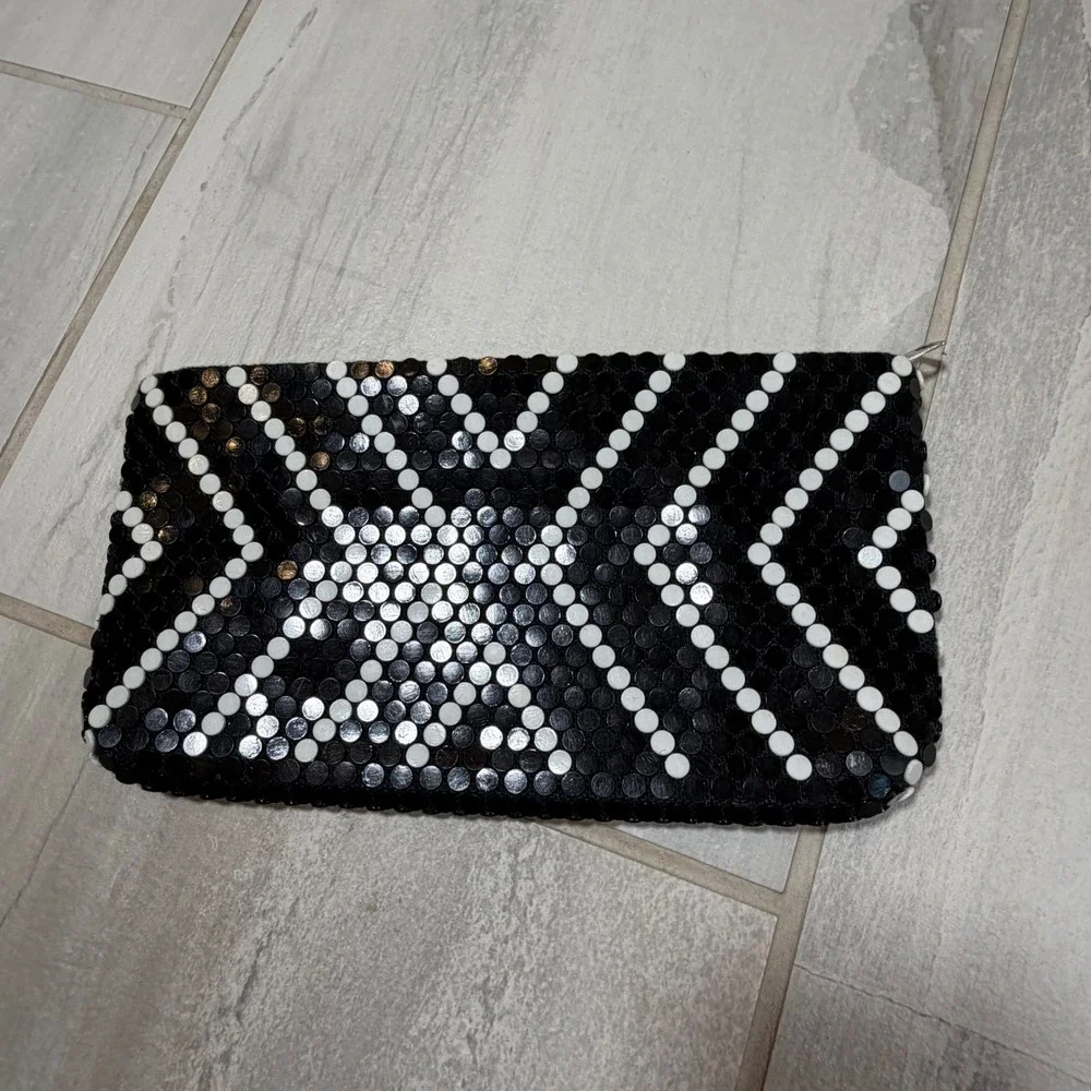 La Regale LTD Black White Mesh Geometric Chevron Evening Clutch Bag Handmade